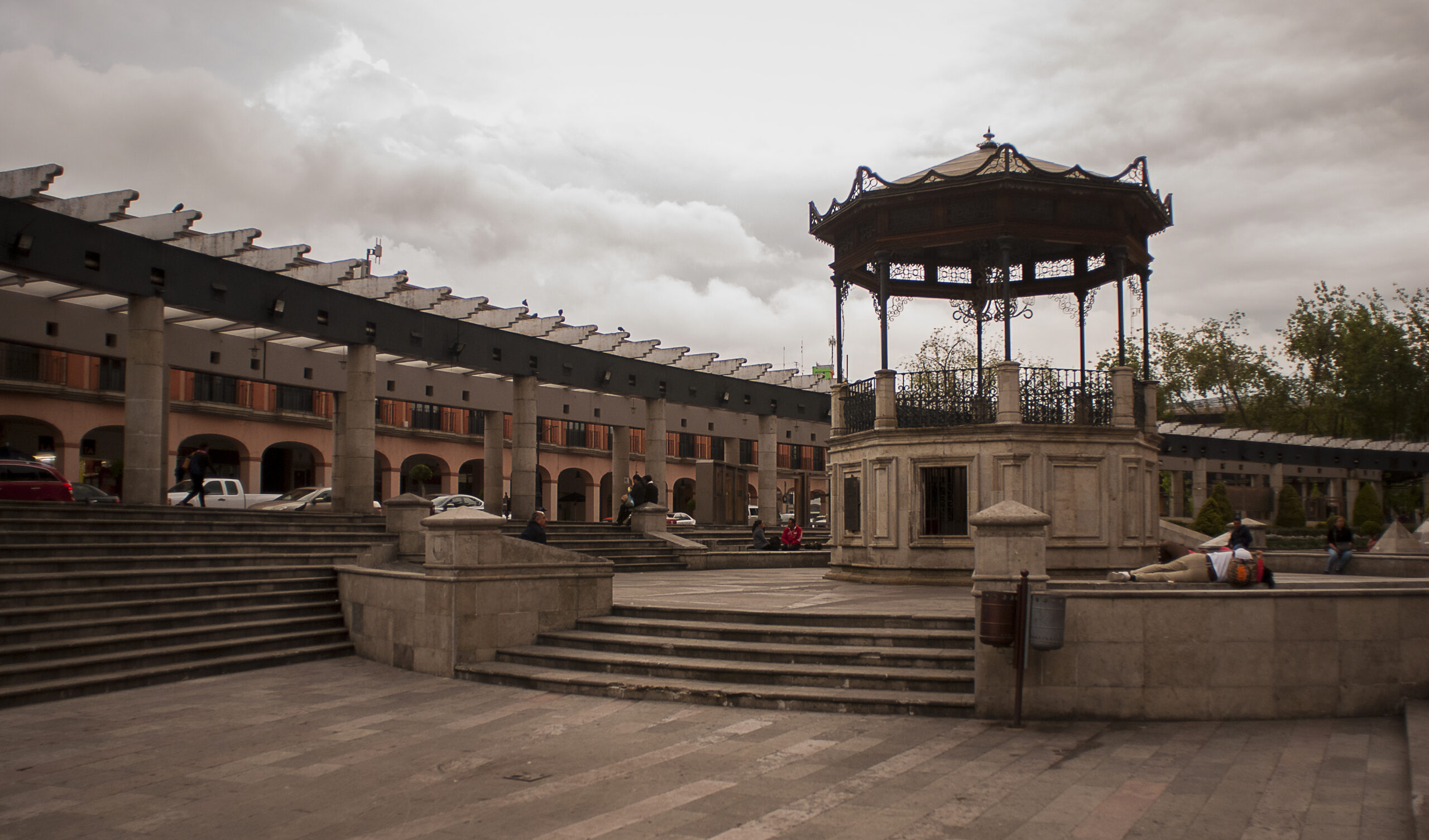 plaza g